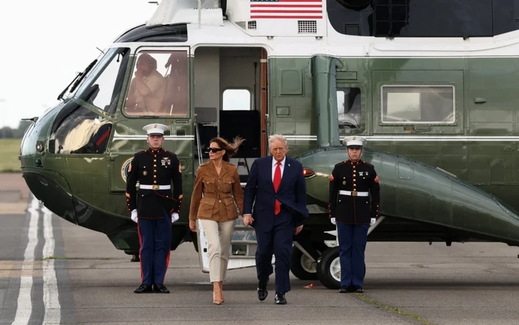 Вертолет Трампа совершил экстренную посадку в Британии