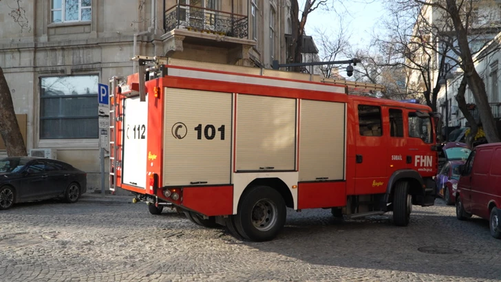 Media.az - Новости Азербайджана - Хаотичная парковка в центре Баку помешала пожарным машинам добраться до очага возгорания