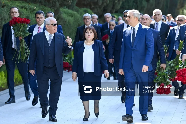 Media.az - Новости Азербайджана - В Азербайджане почтили память общенационального лидера Гейдара Алиева