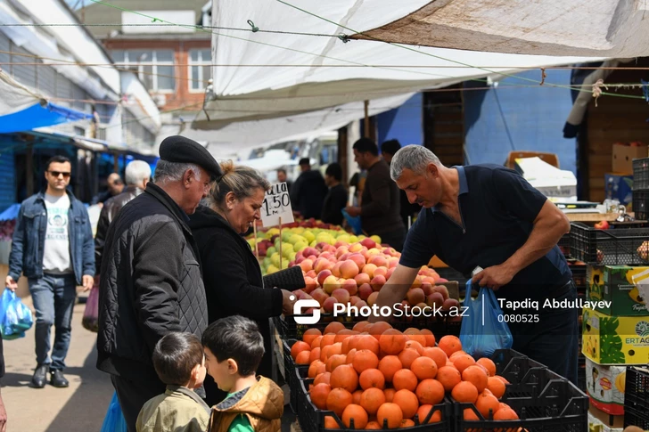 Сезонные фрукты в Азербайджане - ассортимент, цены и предпочтения покупателей