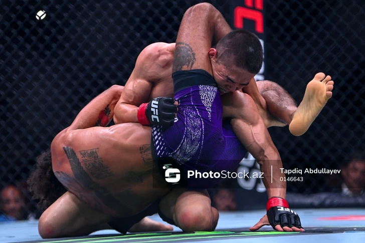 Media.az - Новости Азербайджана - В Баку прошел турнир UFC Fight Night: Рафаэль Физиев одержал победу в главном бою основного карда