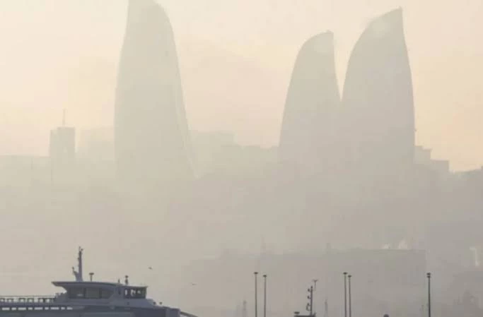 Эколог рассказал о причинах запыленности воздуха в Баку и на Абшеронском полуострове