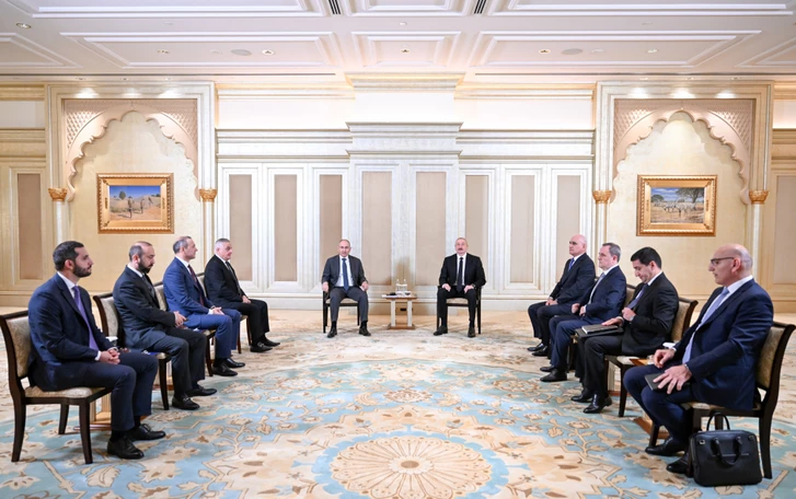 Media.az - Новости Азербайджана - В Абу-Даби состоялась встреча Президента Азербайджана с Премьер-министром Армении
