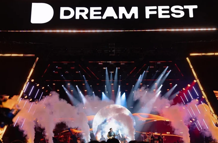 Media.az - Новости Азербайджана - Второй день DREAM FEST 2026 подарил зрителям яркие выступления мировых и отечественных звезд