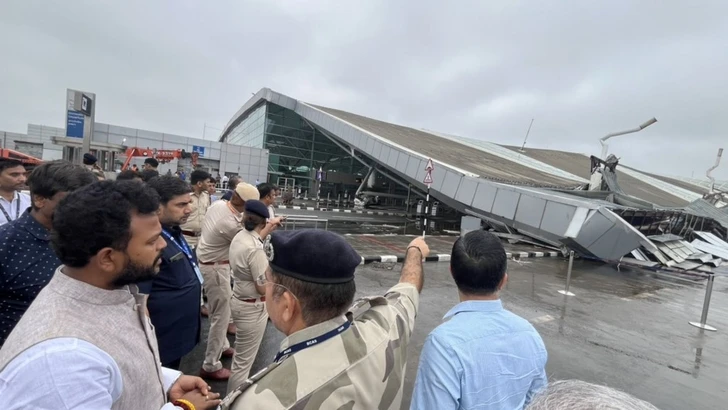 В аэропорту Дели обрушилась крыша: есть погибший и пострадавшие
