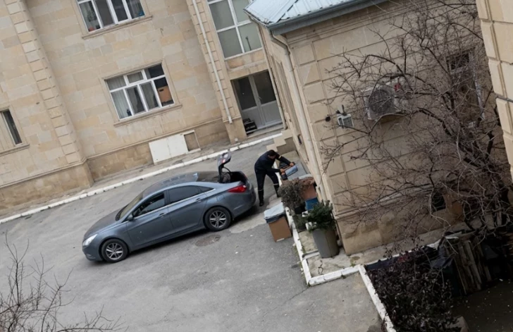 Скандал в бакинском детсаду: в соцсетях обвиняют в краже еды, а мамы защищают директора