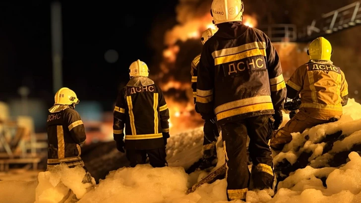 Ночные взрывы в Киевской области Украины привели к пожару на промобъекте