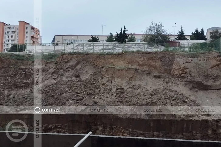 Media.az - Новости Азербайджана - Оползень в Хатаинском районе Баку расширяется: жители полгода ждут обещанную подпорную стену