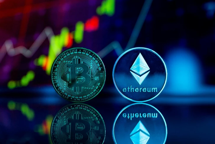 Биткоин и Ethereum дешевеют