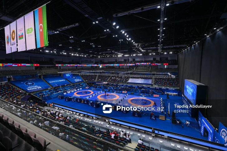 ЧМ U-17 в Баку: двое азербайджанских борцов вышли в финал, еще двое поборются за «бронзу»