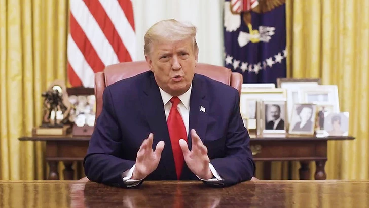 Трамп проводит закрытое совещание с разведкой в Белом доме