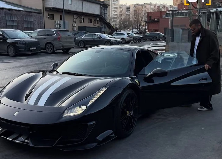 Рэпер Navai попал в ДТП на Ferrari