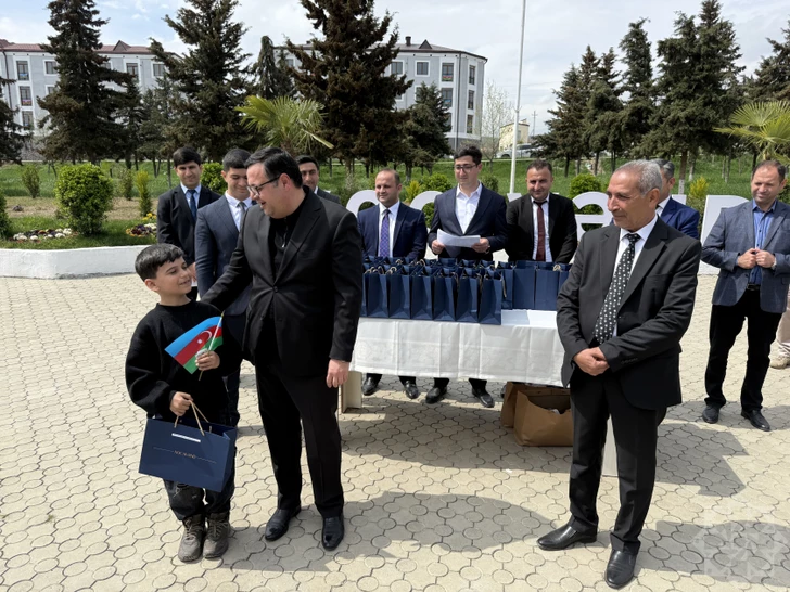 Media.az - Новости Азербайджана - В Ходжавенд прибыла очередная группа бывших вынужденных переселенцев, им вручены ключи от квартир