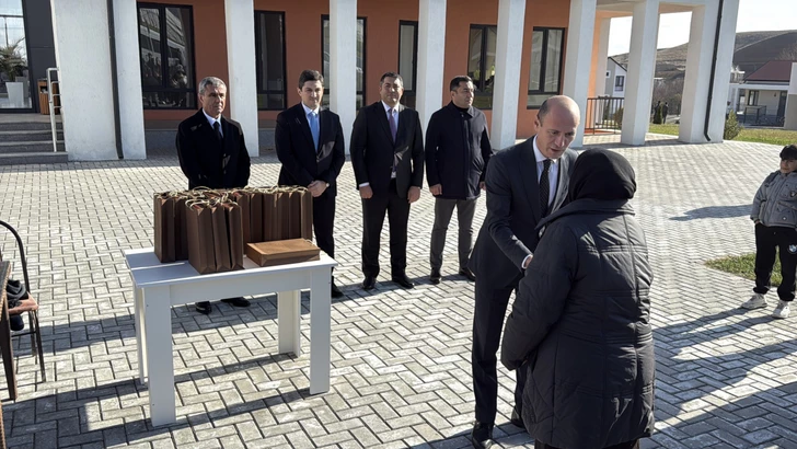 Media.az - Новости Азербайджана - В село Хоровлу выехала группа бывших вынужденных переселенцев