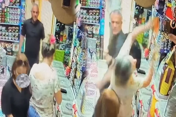 В Баку в магазине мужчина напал на женщину: подозреваемый задержан