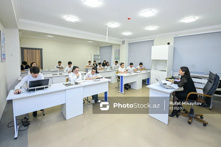 Стоимость обучения по некоторым специальностям профобразования в Азербайджане достигает 5000 манатов