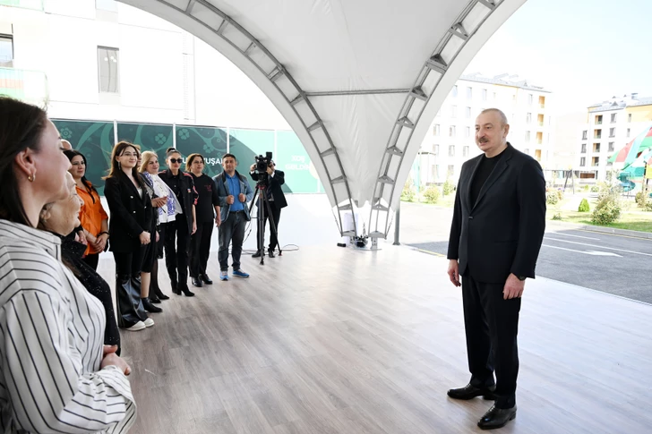 Media.az - Новости Азербайджана - Ильхам Алиев и Мехрибан Алиева приняли участие в открытии жилого комплекса в Суговушане