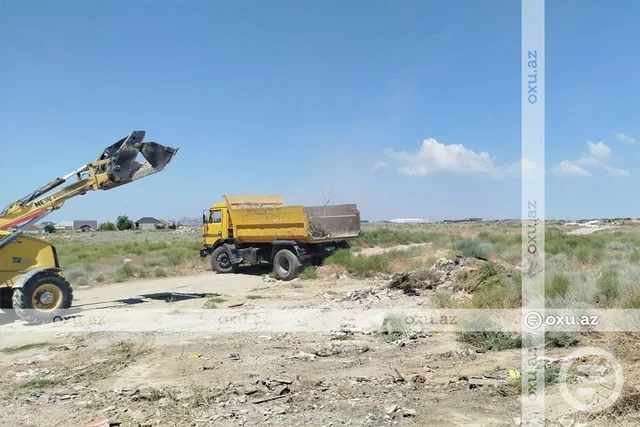 Media.az - Новости Азербайджана - В Баку за «автомобильным рынком» устроили свалку пищевых отходов