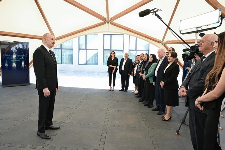 Media.az - Новости Азербайджана - Президент и первая леди совершили поездку в Джебраильский район