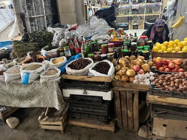 На рынке в Билясуваре выявлены серьезные нарушения продовольственной безопасности