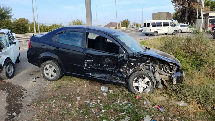 В Геранбойском районе в ДТП пострадали пять человек