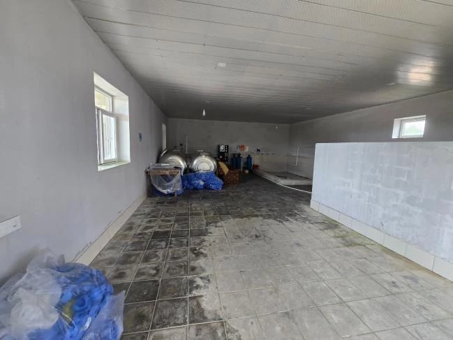 АПБА закрыло предприятие по производству воды в бакинском поселке из-за грубых нарушений