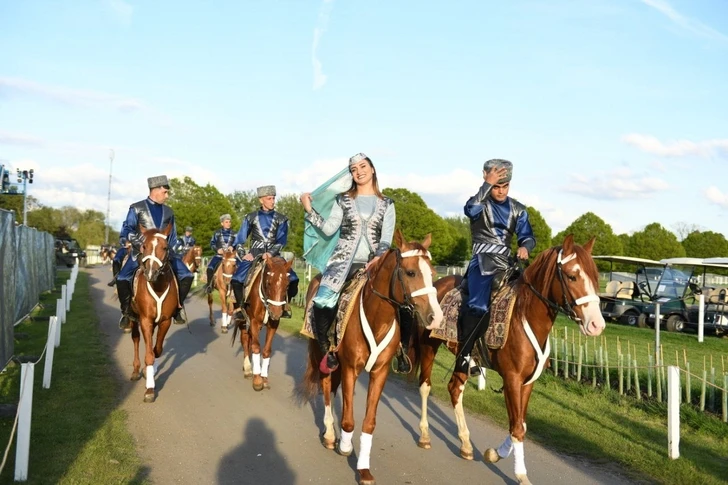 Азербайджан был представлен ​​на «Виндзорской королевской конной выставке»