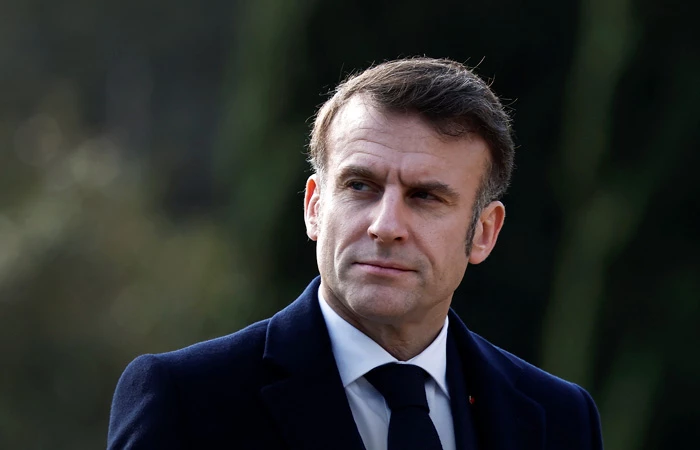 Le Monde: Макрона подозревают в попытке повлиять на выборы нового Папы Римского