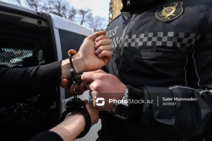 В Абшеронском районе задержан подозреваемый в краже - при нем нашли метамфетамин