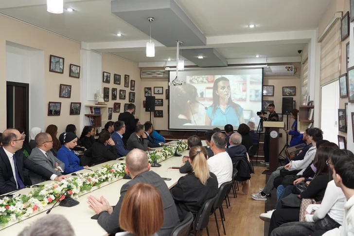 Media.az - Новости Азербайджана - В АУЯ состоялся показ фильма «Один пояс, один путь» о росте влияния Среднего коридора