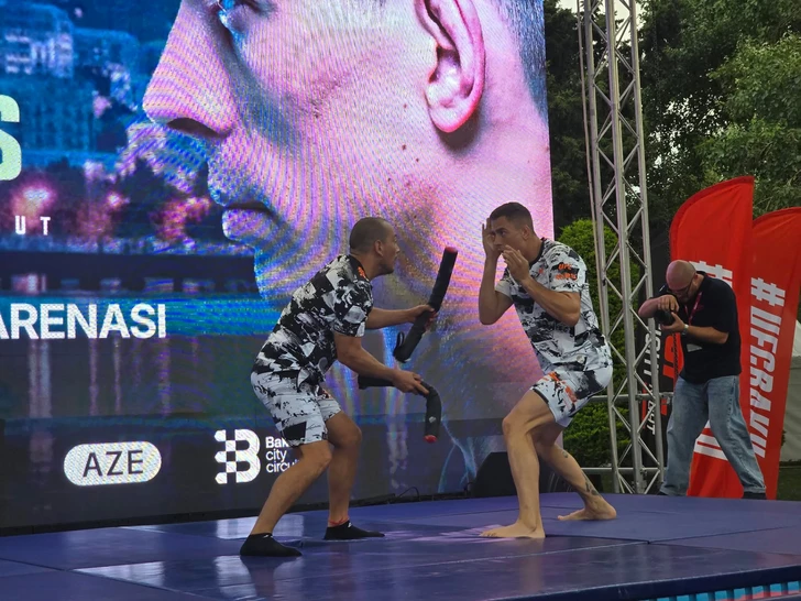 Media.az - Новости Азербайджана - Звезды UFC провели открытую тренировку на Бакинском бульваре