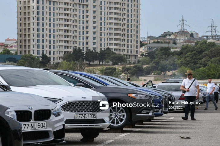 В Азербайджане изменили правила использования служебных автомобилей в госучреждениях