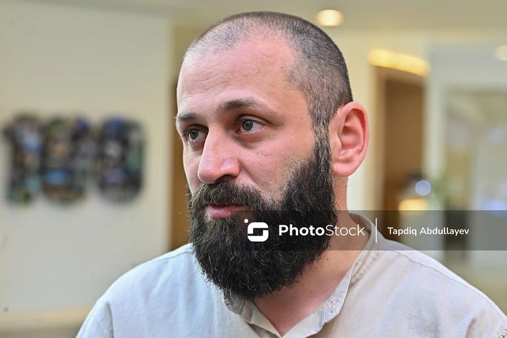 Media.az - Новости Азербайджана - Художник Кенан Алиев: Мечтаю сделать отливку рук президента Азербайджана - ФОТО