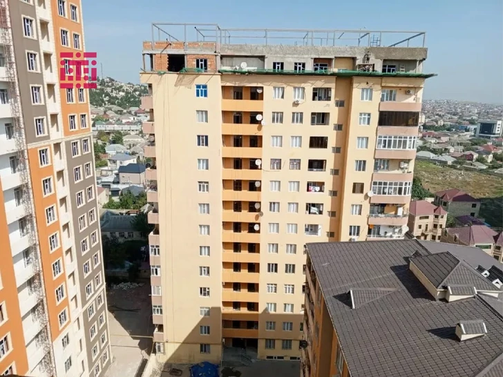 Media.az - Новости Азербайджана - Жители многоэтажки в Хырдалане обеспокоены надстройкой двух этажей на их доме