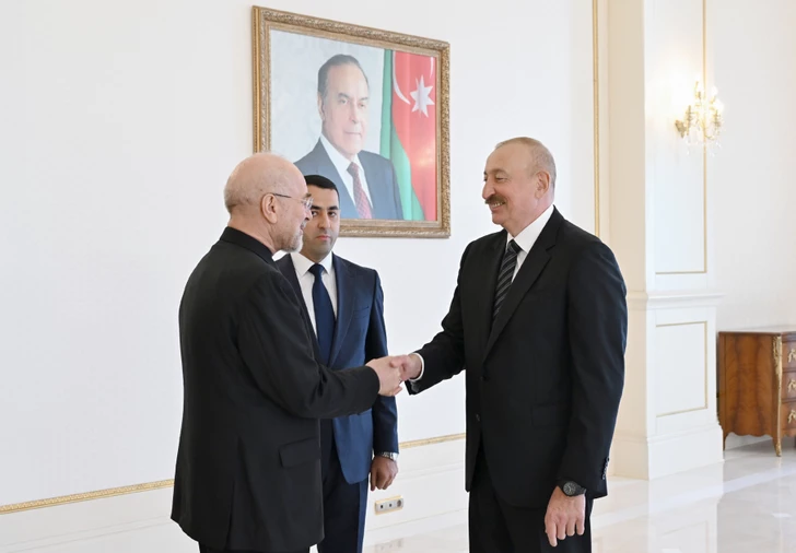 Ильхам Алиев принял делегацию во главе со спикером парламента Ирана