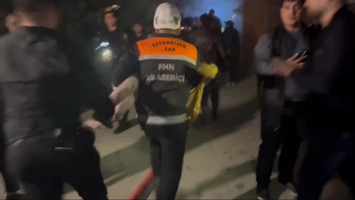 Media.az - Новости Азербайджана - Пожар в Баку: 27 человек отравились дымом, 1 в тяжелом состоянии