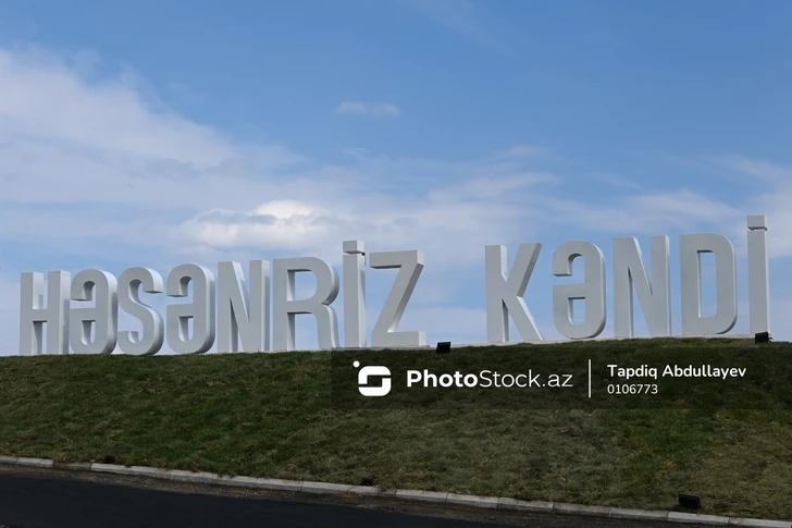 В агдеринское село Гасанриз прибыла очередная группа переселенцев