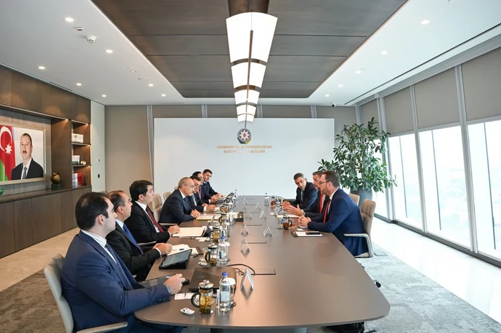 Азербайджан и C. Steinweg Group обсудили совместные проекты по Среднему коридору