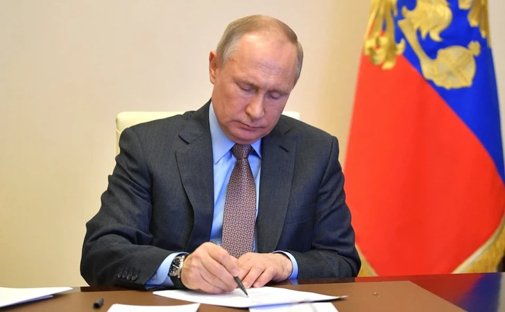 Владимир Путин принял отставку Дмитрия Козака