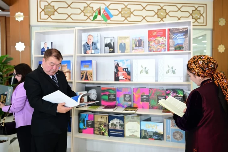 Media.az - Новости Азербайджана - В Аркадагской городской библиотеке открылся «Уголок азербайджанской литературы»