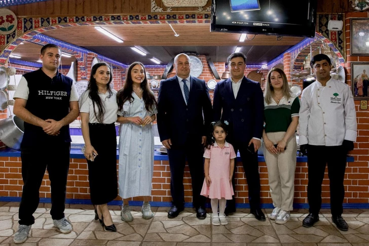 Media.az - Новости Азербайджана - Лейла Алиева ознакомилась в Лянкяране с фермерским хозяйством «Зеленый чай»