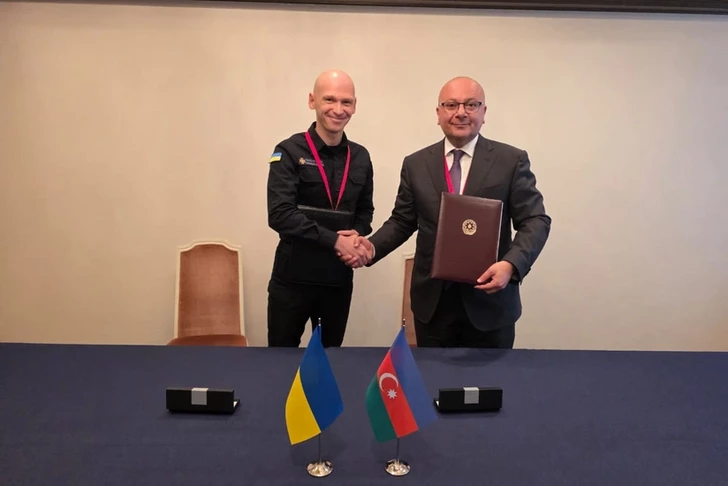 Азербайджан обучит украинских специалистов гуманитарному разминированию