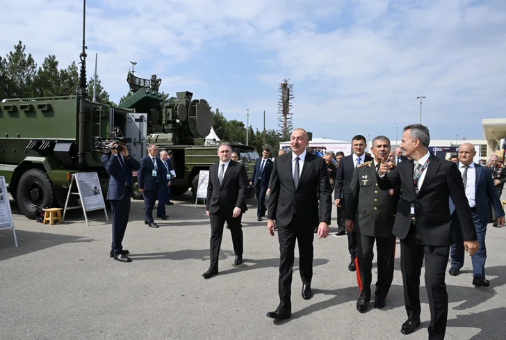 Media.az - Новости Азербайджана - Президент Ильхам Алиев ознакомился с V выставкой ADEX-2024 и выставкой Securex Caspian
