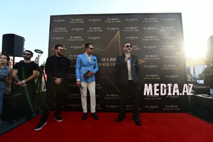 Media.az - Новости Азербайджана - Керем Бюрсин получил именную звезду на Sea Breeze Walk of Fame
