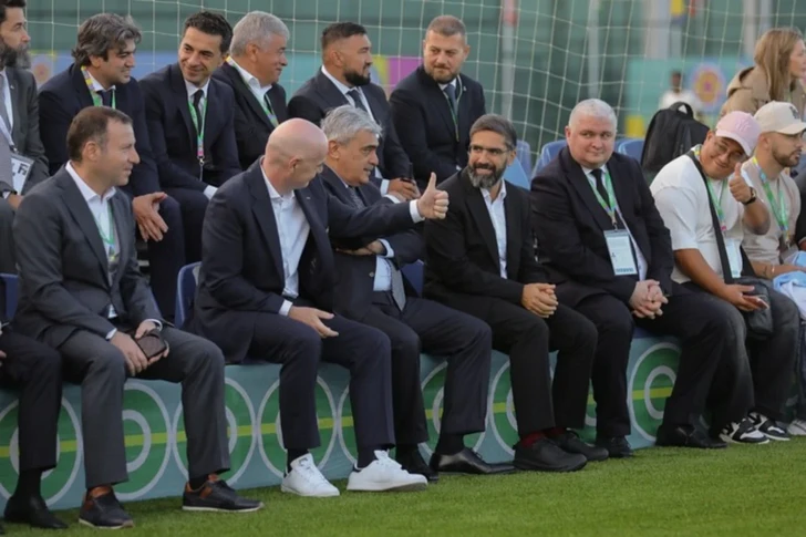 Media.az - Новости Азербайджана - Руководство FIFA и АФФА оценило условия проведения юношеского чемпионата мира в Баку