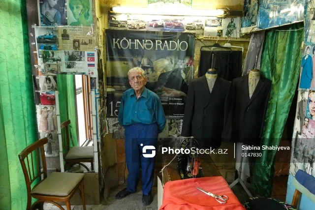 Media.az - Новости Азербайджана - 95-летний портной из Шеки, который 80 лет хранит любовь к своему ремеслу. Фоторепортаж