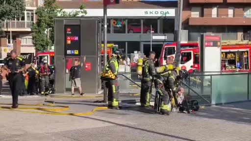 Пожар в поезде метро Барселоны: более 130 пострадавших, движение остановлено