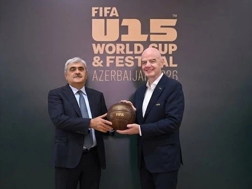 Глава FIFA встретился с Самиром Шарифовым в день открытия турнира U-15 в Баку
