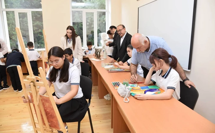 Media.az - Новости Азербайджана - Новые условия для юных талантов: в Баку после капитального ремонта открылась Гимназия искусств