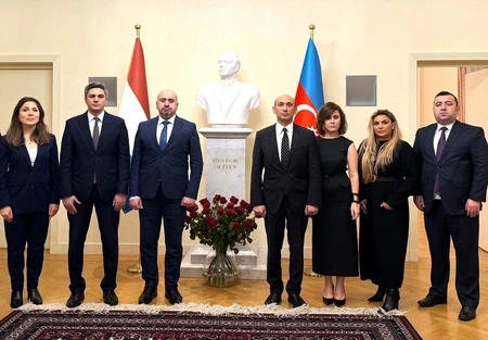 Media.az - Новости Азербайджана - Мероприятие ко Дню памяти Гейдара Алиева прошло в Нидерландах